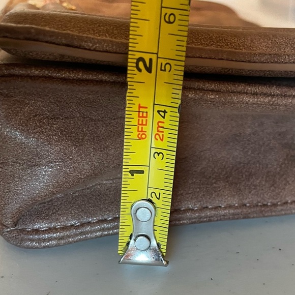 BCBG Purse - NWOT - Picture 7 of 10